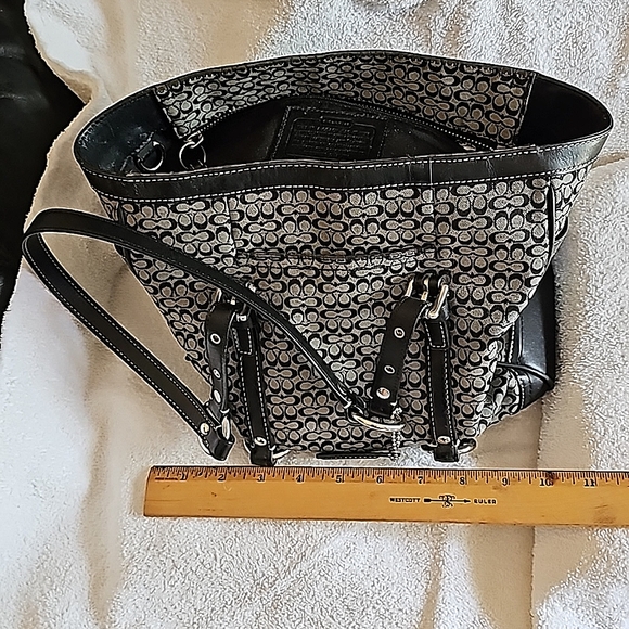 COPY - Genuine ÇOACH Vintage Hobo Bucket Purse - The Real Deal! This was a Sign… - Picture 1 of 11